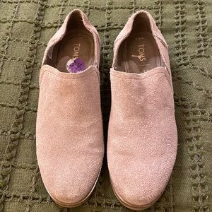 Womens Tom’s Suede Loafers